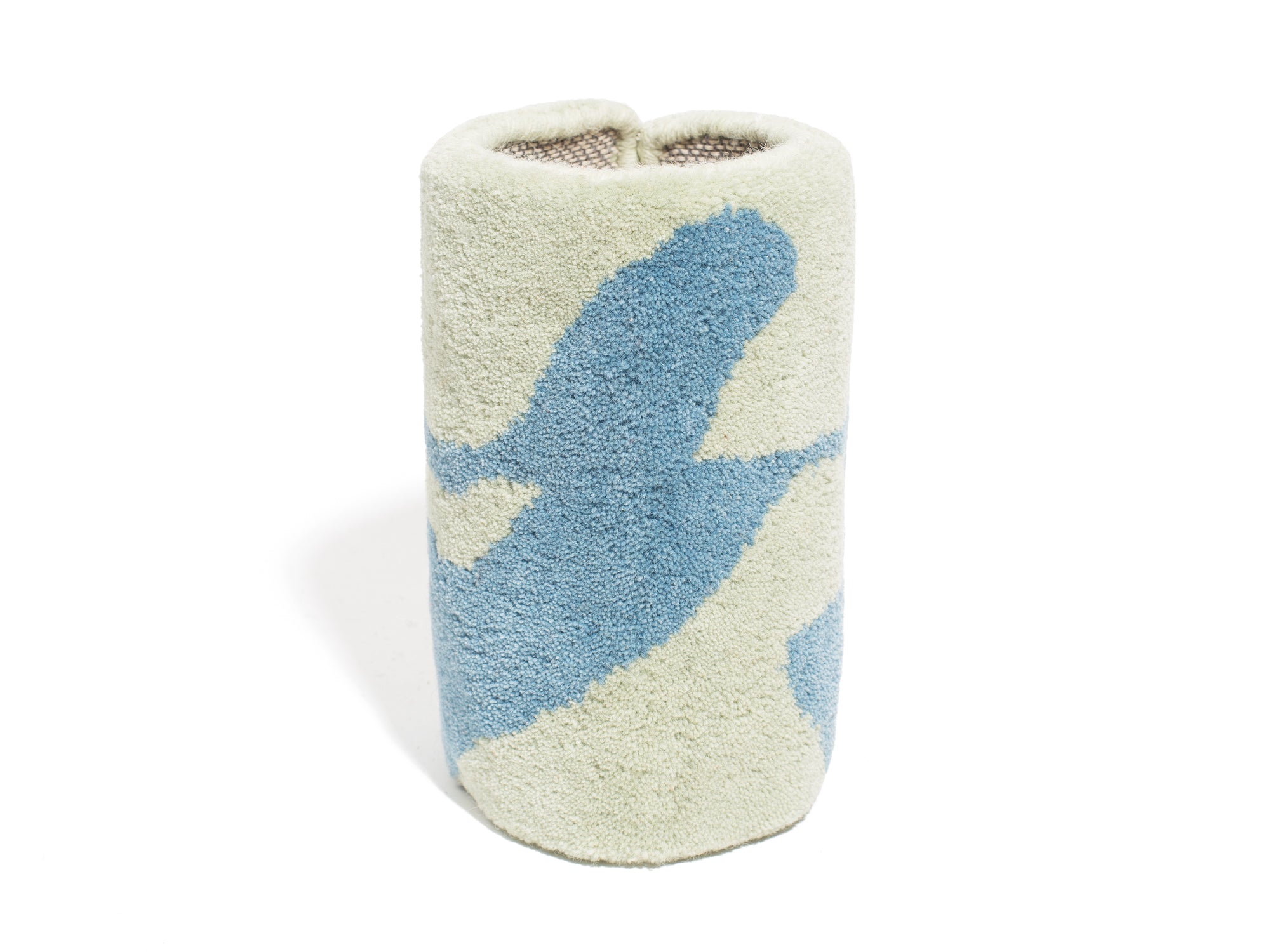 Tufted Vase - Keilir in Sky Blue